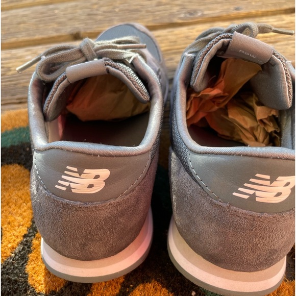 New Balance 420 olive/grey pre-owned - Picture 8 of 11